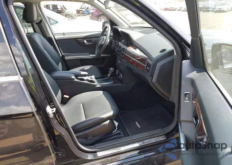 2010 Mercedes-Benz Glk 350 4Matic z USA, uszkodzony, nr VIN WDCGG8HB6AF500431